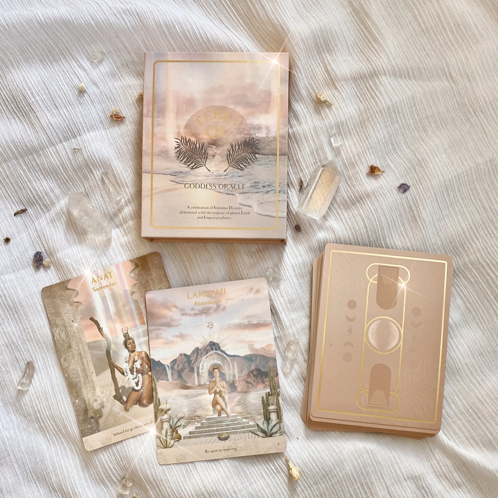 【新品未使用】Terra Qi Goddess Oracle Terra Qi Goddess Oracle – TREEHOUSE THE SPIRITUAL SHOP